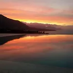 Ξενοδοχείο La Blanca & 4*