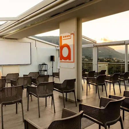 Hotel La Blanca & 4*