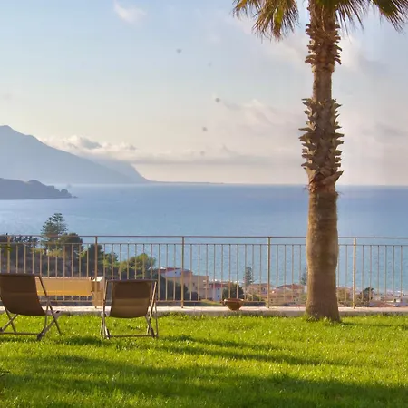 Отель La Blanca &