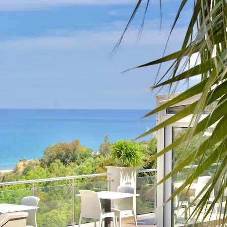 La Blanca & 4*