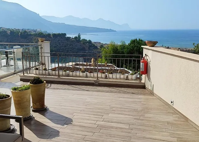 Отель La Blanca & Кастелламмаре-дель-Голфо