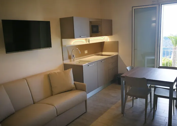 Отель La Blanca & Кастелламмаре-дель-Голфо