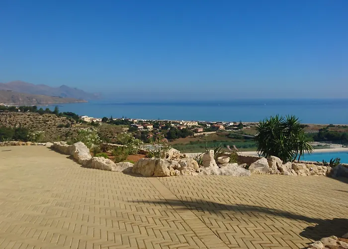 La Blanca & Отель