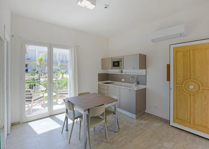 Отель La Blanca & Кастелламмаре-дель-Голфо