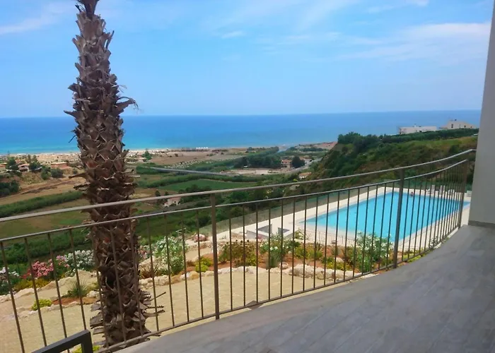 La Blanca & Отель